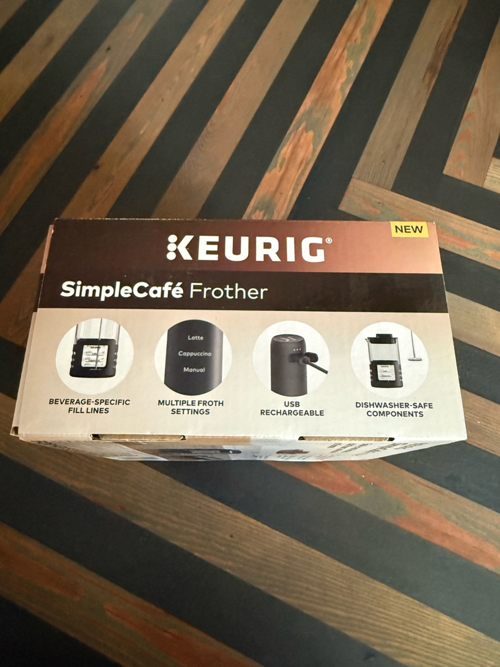 Keurig SimpleCafé Frother - Picture 4 of 5